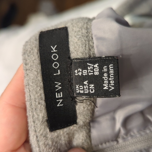 A-Line Mini Faux Wool Skirt in Grey - Picture 5 of 5